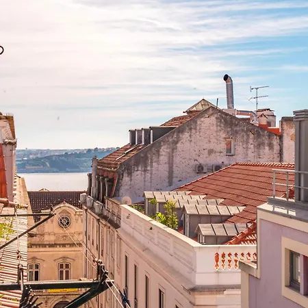 Very Well Located Lissabon