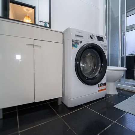 Very Well Located Homestay *